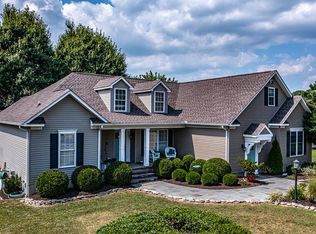 217 Lagrange Ave, Kilmarnock, VA 22482