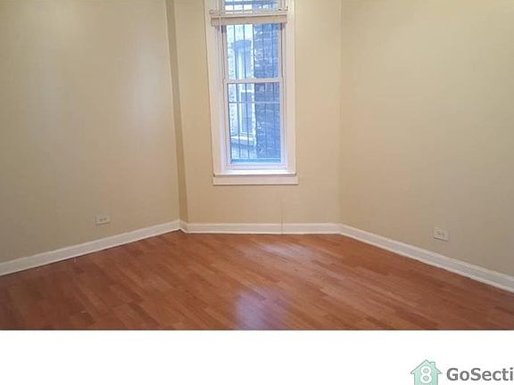 4th image of 1557 S Homan Ave #1