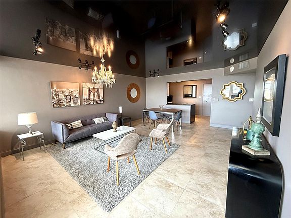 4th image of 3200 NE 36th Street #914