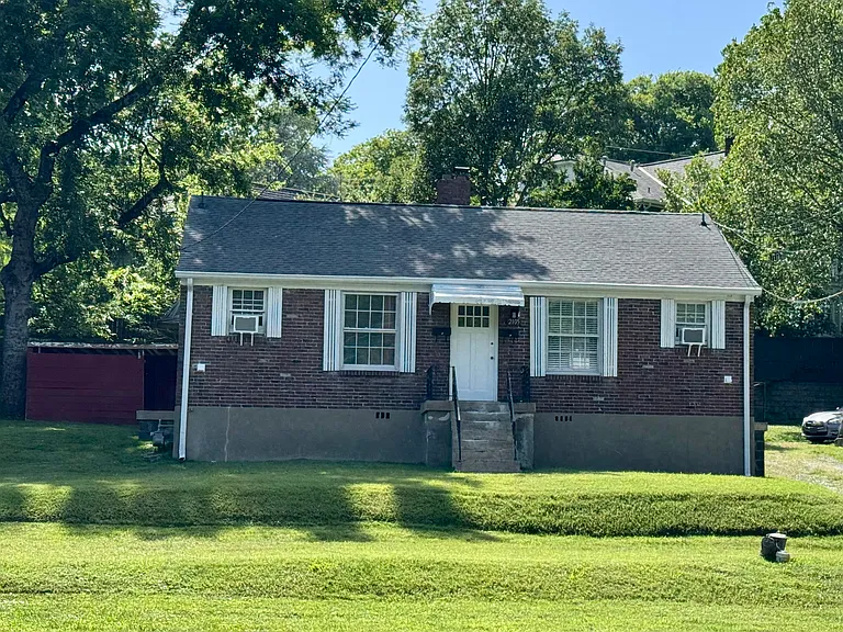 2105 Natchez Trce #A — Photo 8