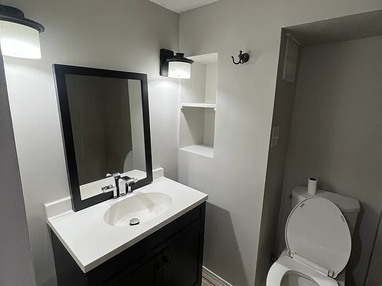 5012 Churchill Dr — Photo 6