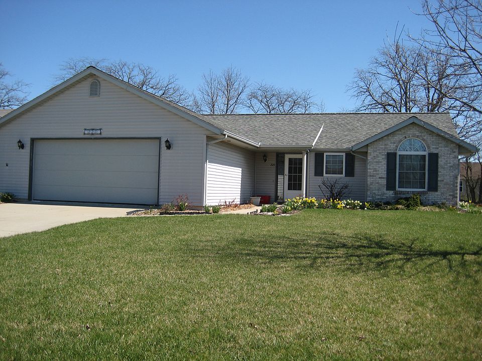 1st image of 225 Gary Dr