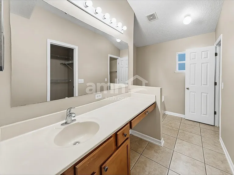 312 Azores Pl — Photo 11