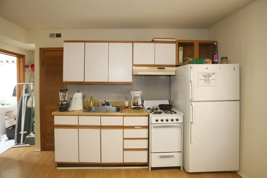 Appealing 1 Bed, 1 Bath at Ashland + Byron (Wrigleyville) — Photo 2