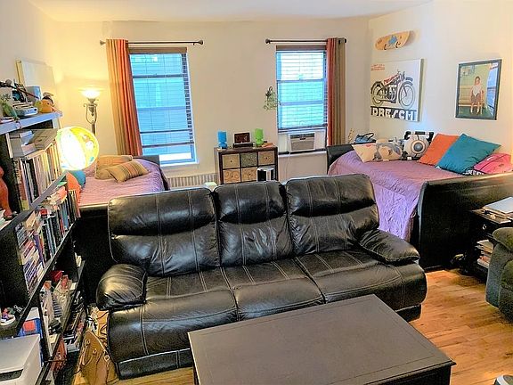 3rd image of 216 W 78th St APT 5C