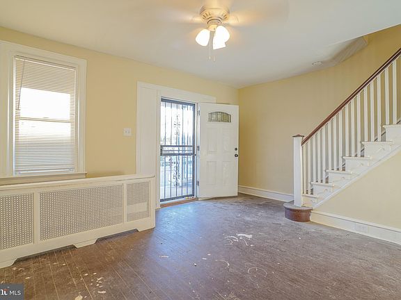 3rd image of 4521 Knorr St