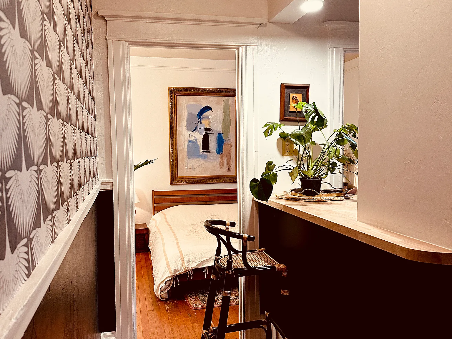 Studio, 400 sqft, $2,500 — Photo 4