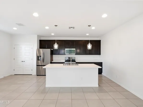 14084 W BRONCO Trail, Surprise, AZ 85387