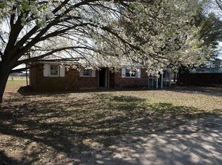 1346 Rennert Rd, Lumberton, NC 28360