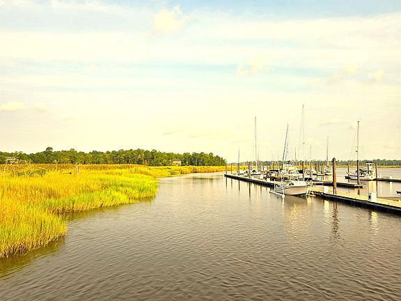5th image of 112 Duany Dr. Boat Slip #11 Friendfield Marina