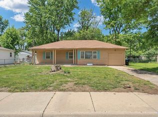 2117 SW Indian Trl, Topeka, KS 66614