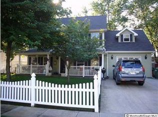 28 Mountain Ave, Hazlet, NJ 07730