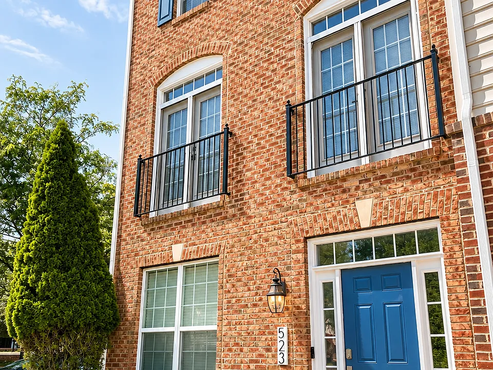 523 Jurgensen Pl