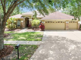 15217 Merlinglen Pl, Lithia, FL 33547