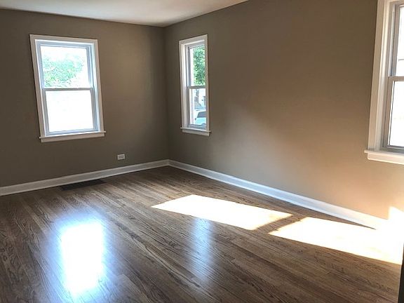 3rd image of 3219 Sunnyside Ave