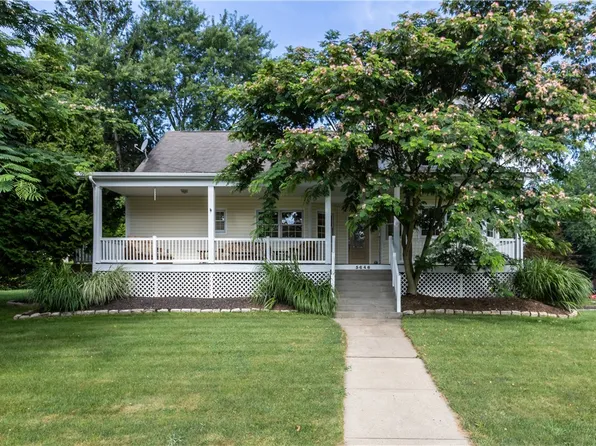 5646 Willow Terrace Dr, Bethel Park, PA 15102
