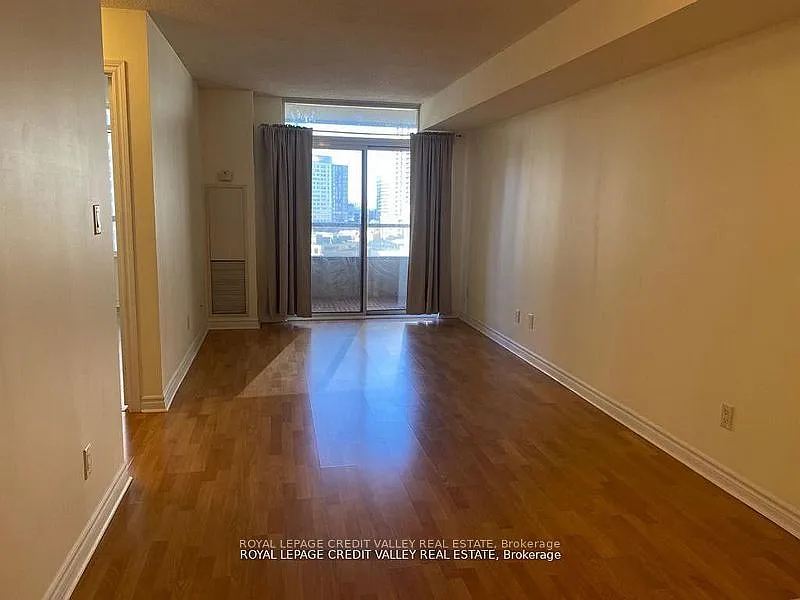 2 bed, $2,475 — Photo 4