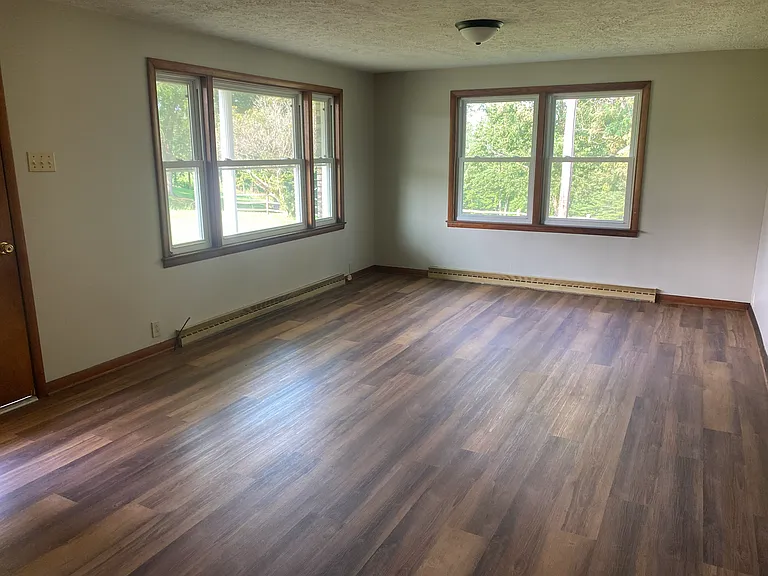 53760 Farmington Rd — Photo 9