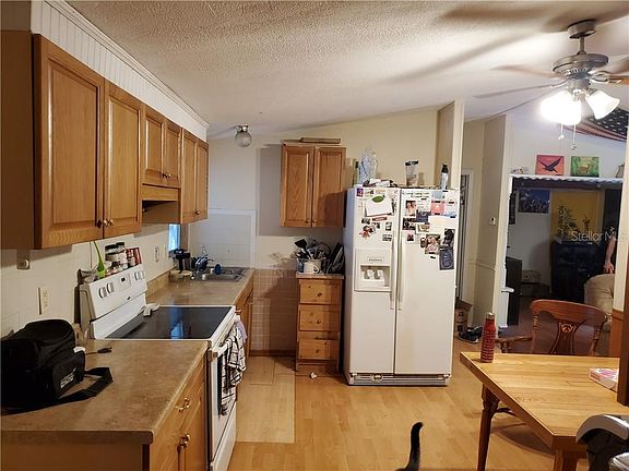 4th image of 11303 Pine St