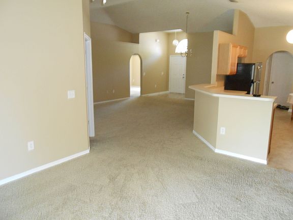 5th image of 551 Doe Cove Pl