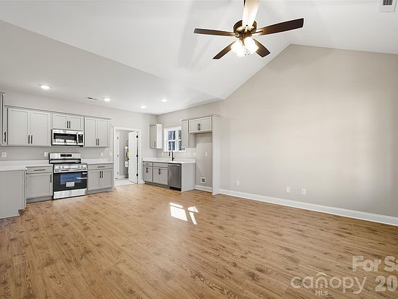 5th image of 3922 Vann Sneed Rd #8