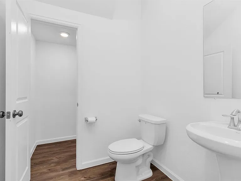 677 Royal Arch Dr — Photo 6