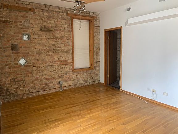2nd image of 1419 W Cortez St #2R