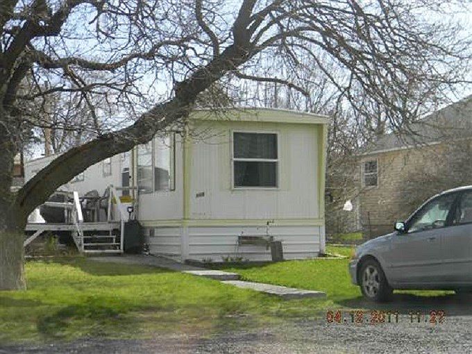 1st image of 106 N 2nd St