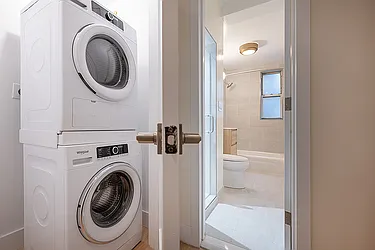 Rented by Rita S Citrin, LREB