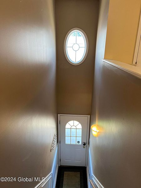 4th image of 52 Morning Glory Way