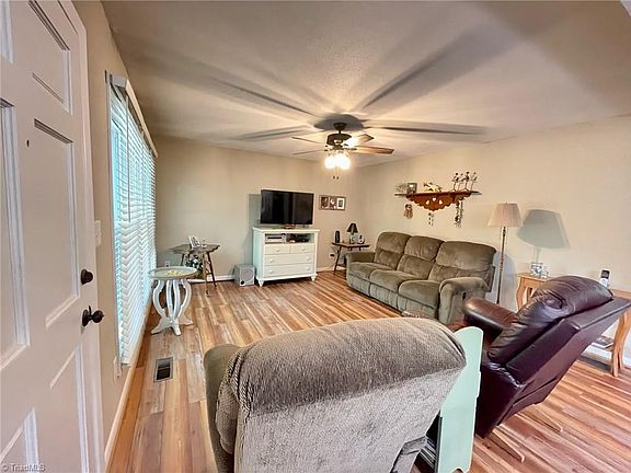 5th image of 169 Jett Dr