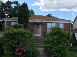 38 Oak Ave, Hillside, IL 60162