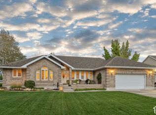 9467 S Overleigh Ct, South Jordan, UT 84095
