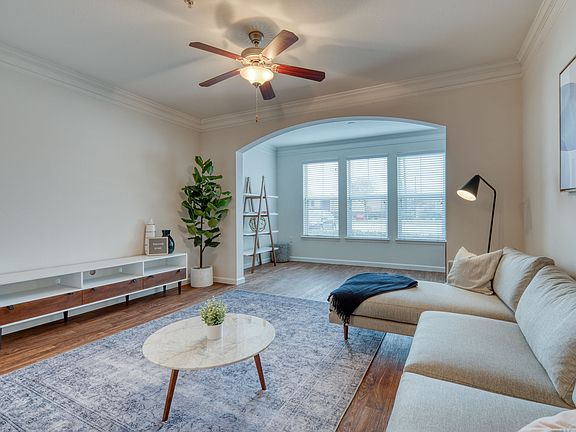 3rd image of 1701 Ennis Joslin Rd #1017