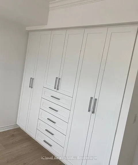 35 Kingsbridge Garden Cir #1008 — Photo 9