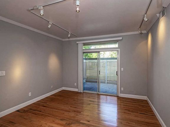 4th image of 5972 Bridgeport Lake Way