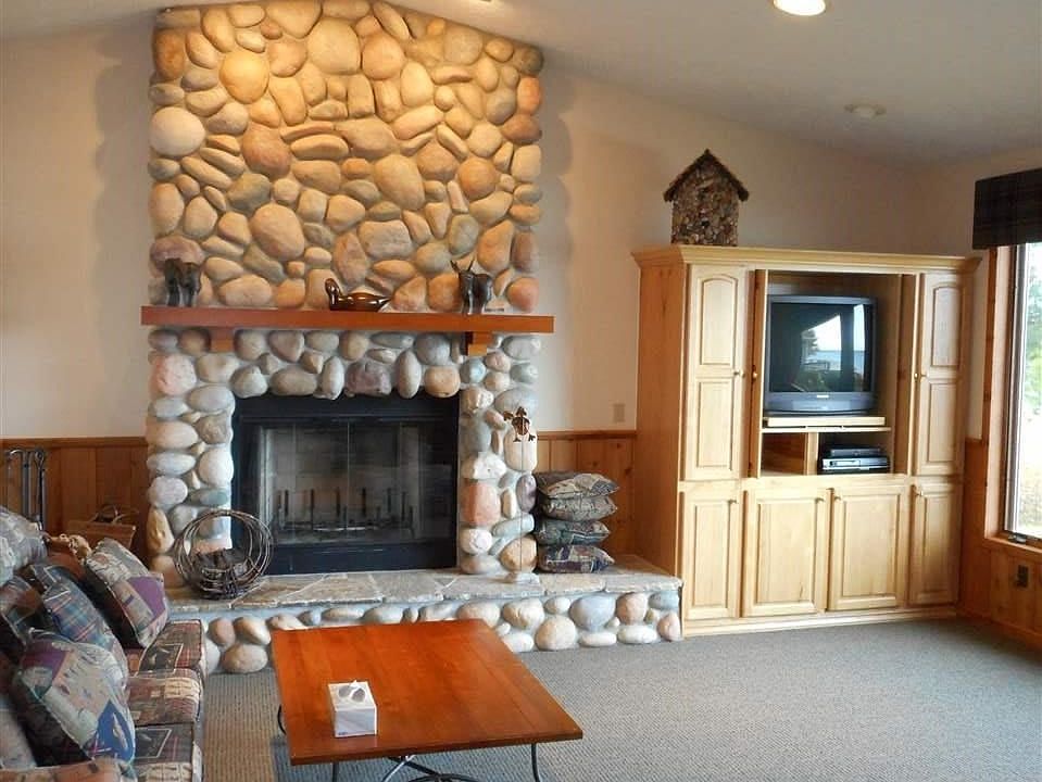 1st image of 8192 Lakeside Trl