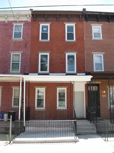 2nd image of 3806 Fairmount Ave
