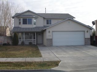 1718 NE 4th Pl, Hermiston, OR 97838