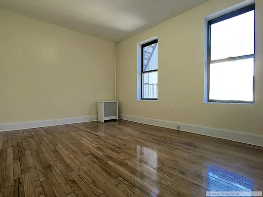 Rented by Sovereign Associates | media 11