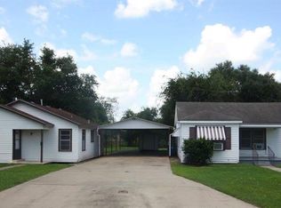 705 E Fannin St, Beeville, TX 78102