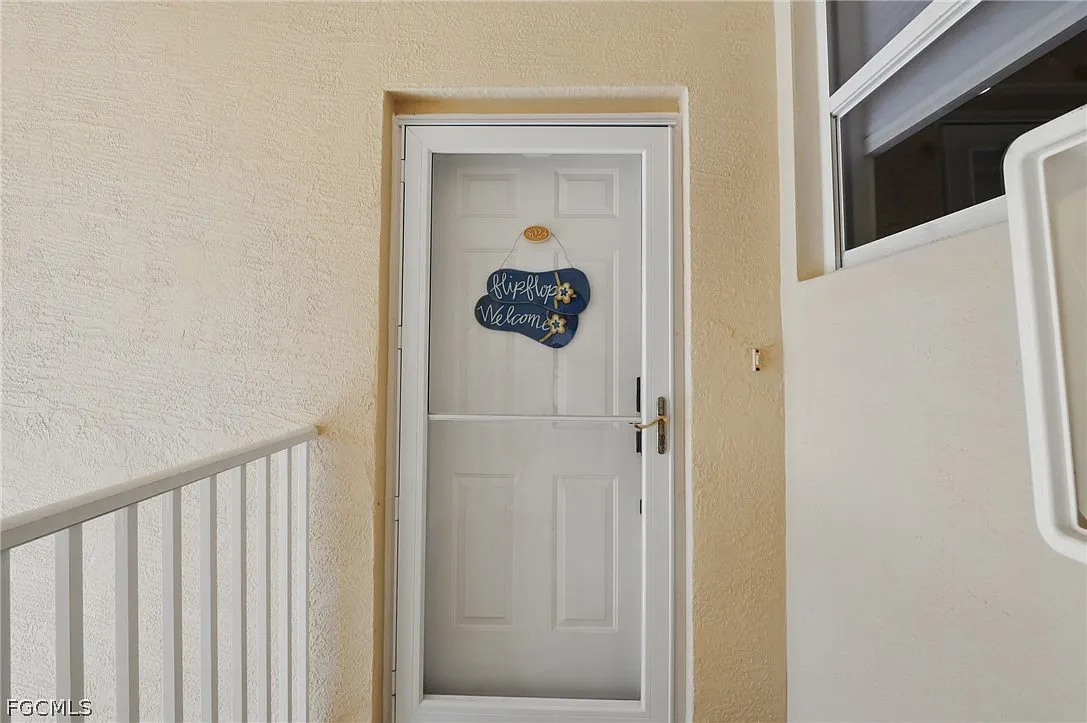 3 bed, 2.0 bath, 1043 sqft, $1,400 — Photo 3