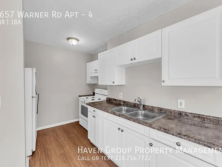 4657 Warner Rd #4 — Photo 8