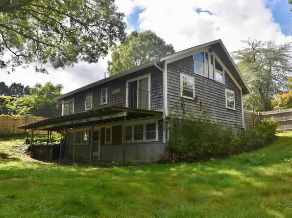82 Gooseberry Lane, Marstons Mills, MA 02648