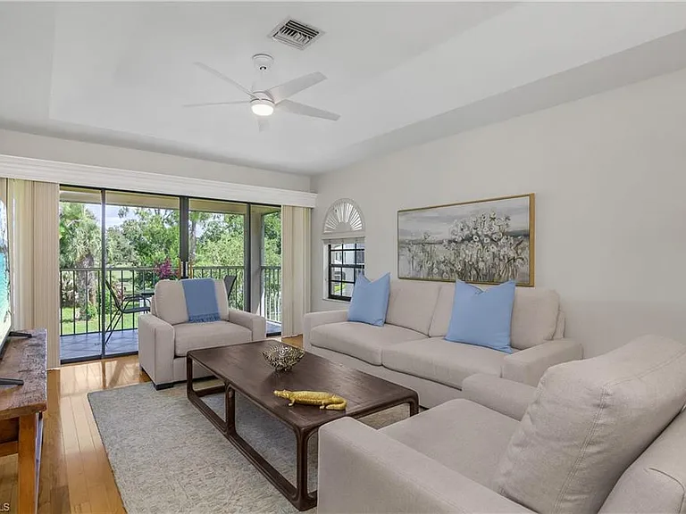 701 Augusta Blvd #8 — Photo 3