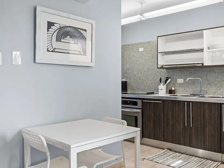 Apt 304 Atlantic Court Apartments 59 C San Miguel — Photo 10