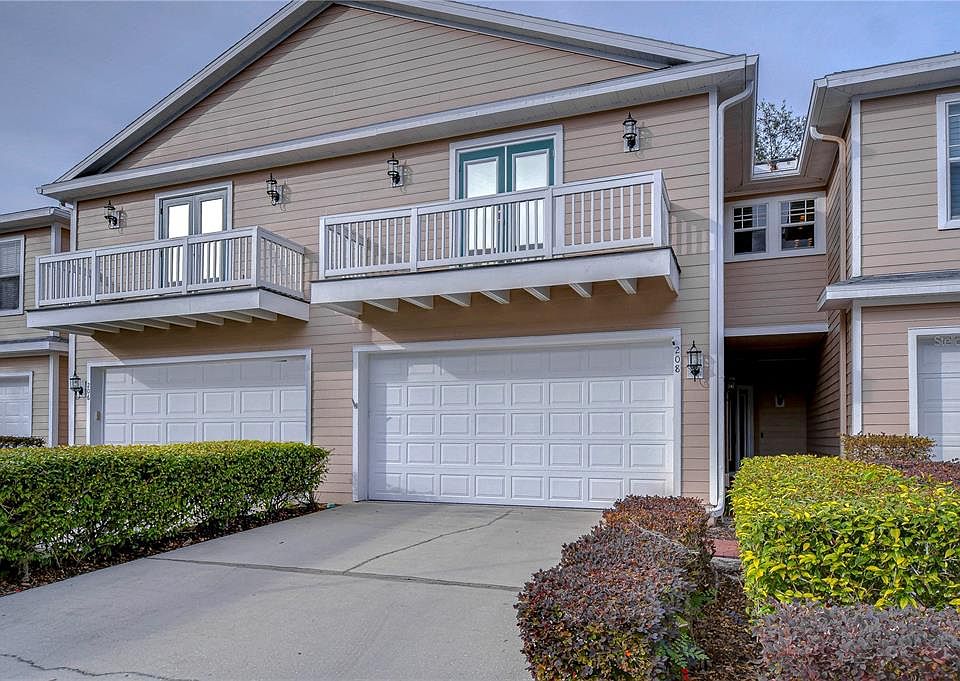 1st image of 208 Elm View Ct