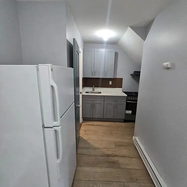 13 Homestead Park #3L
