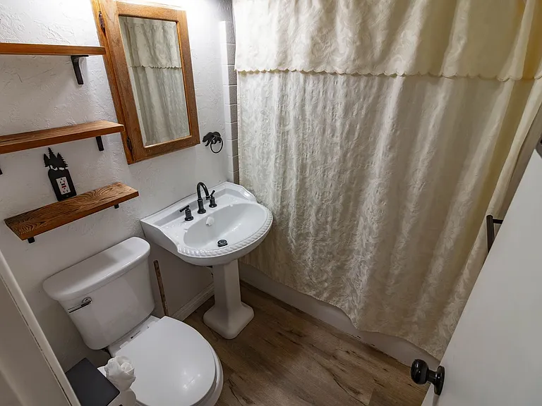 804 Robinhood Blvd — Photo 14