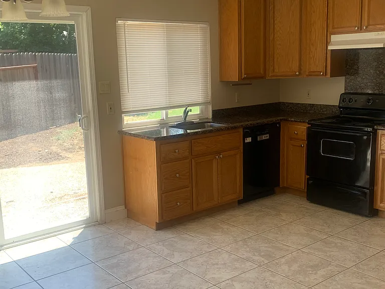 2607 Coho Ct — Photo 14